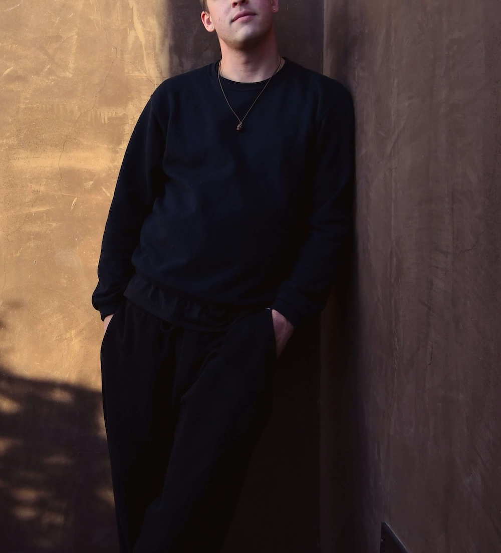 Image of a man wearing all black and leaning against a concrete wall. Work with a skilled EMDR therapist in Las Vegas, NV to cope with your personality disorder.