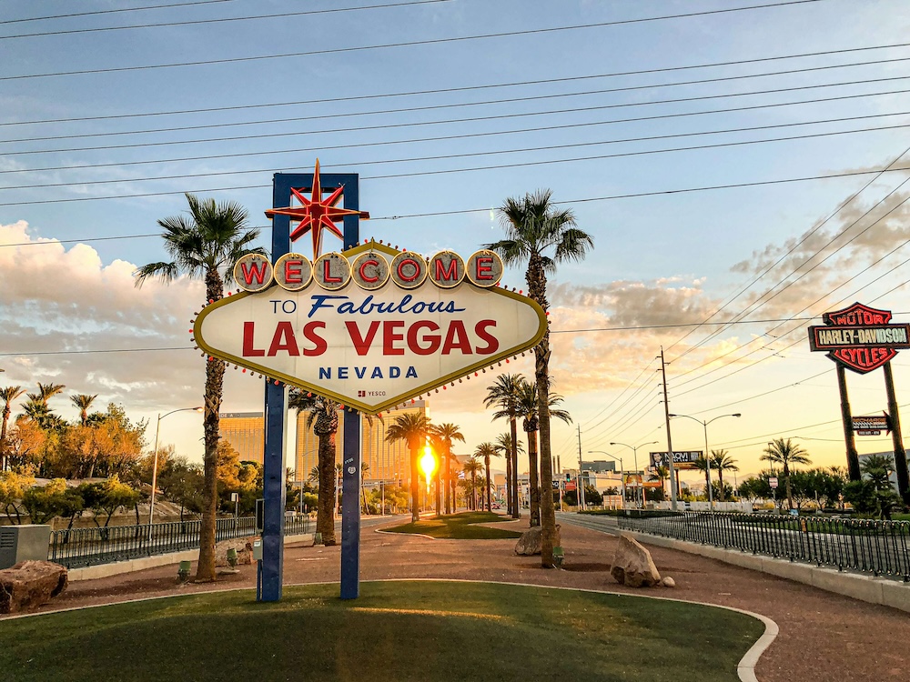 Image of the famous Las Vegas Nevada sign. Embrace your happiness with the help of EMDR therapy in Las Vegas, NV.